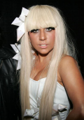 Wallpaper Lady Gaga portrait blonde cheveux long