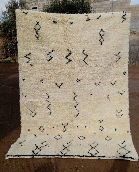 Beni ourain rug : Handwoven berber rug