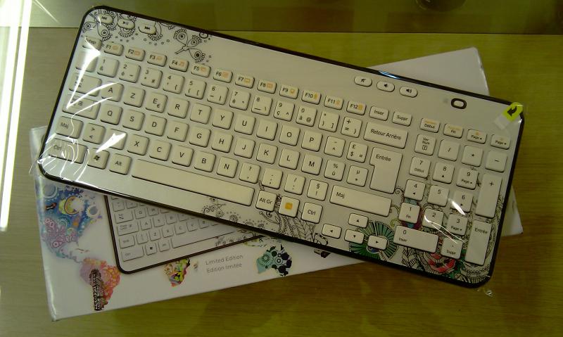 Logitech clavier sans fil K360 Floral Foray Black à 29 € - cliquer sur l'image